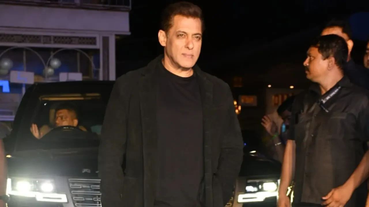 All is Well: Salman Khan Makes Peace with Paparazzi After Hospital Drama